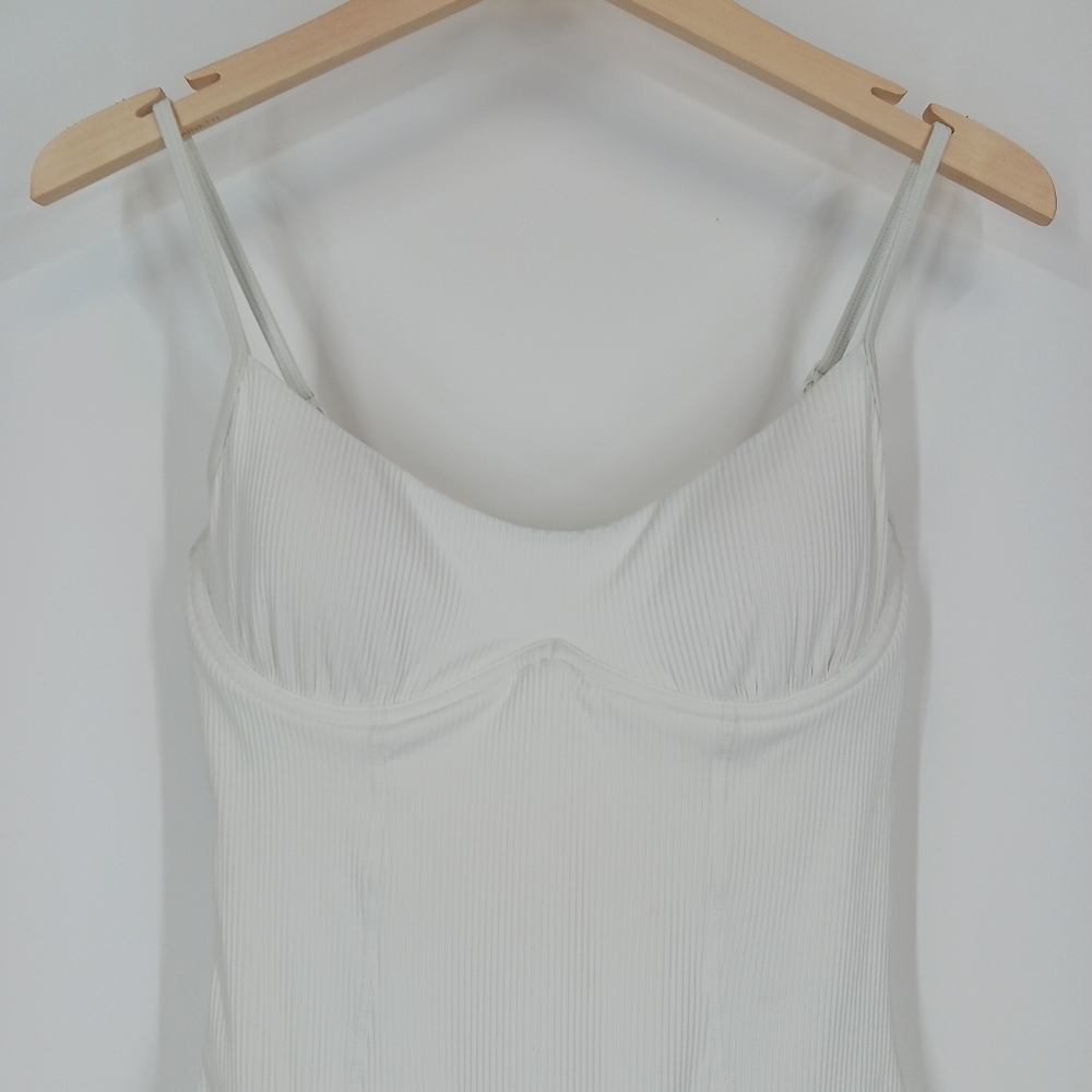 Body Glove Ribbed 1pc Swim Suit - Picture 2 of 8